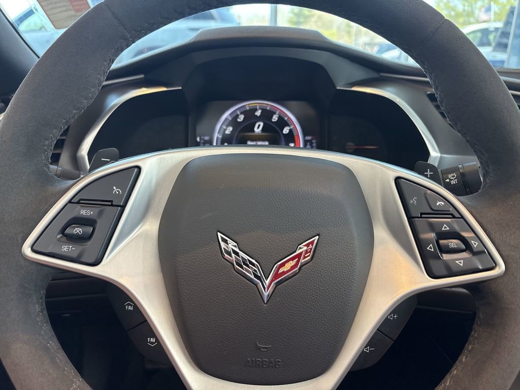 Used 2019 Chevrolet Corvette Stingray Convertible w/ 1LT image 14