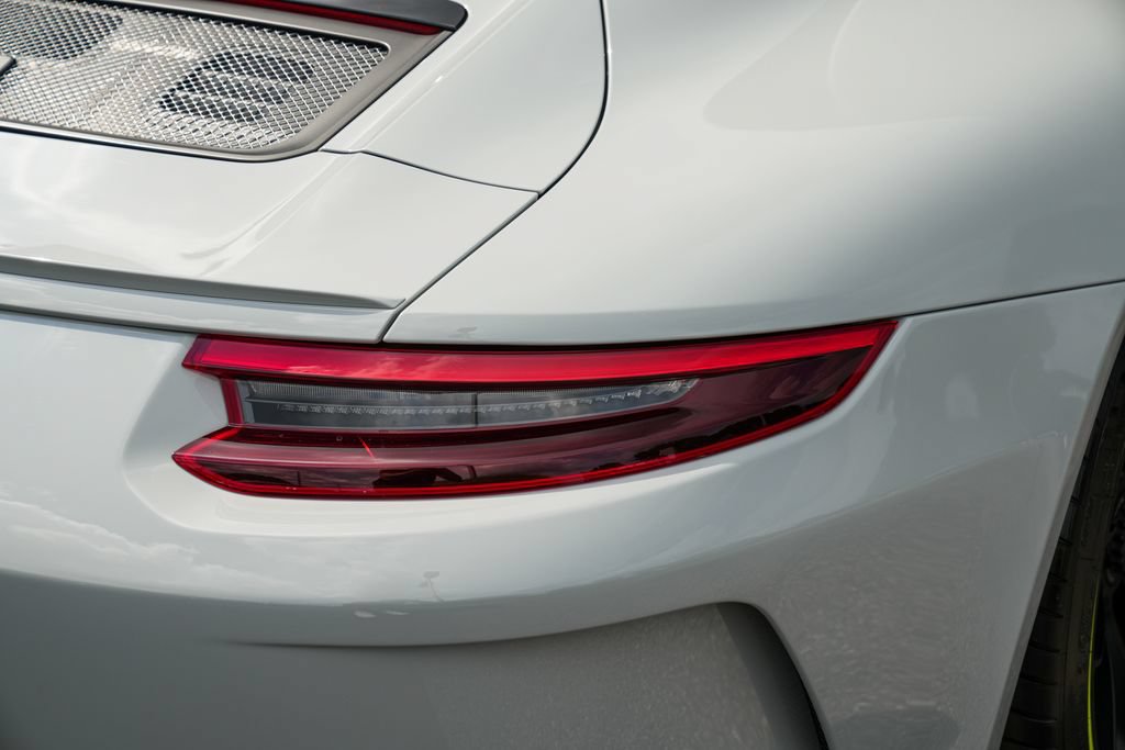 Certified 2018 Porsche 911 GT3 RWD image 15