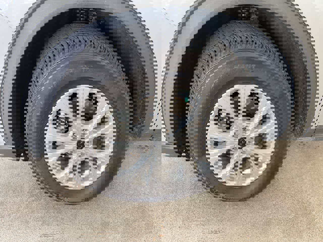 Used 2024 Ford Escape Active image 10