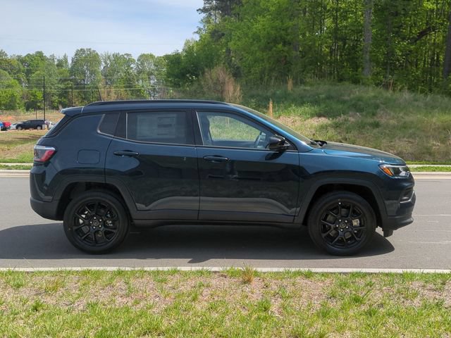 New 2026 Jeep Compass Latitude AWD/4WD image 14