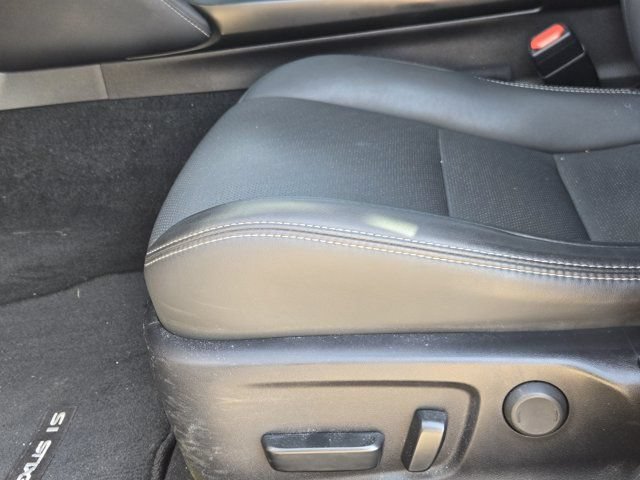 Used 2022 Lexus IS 300 w/ Premium Package RWD image 21