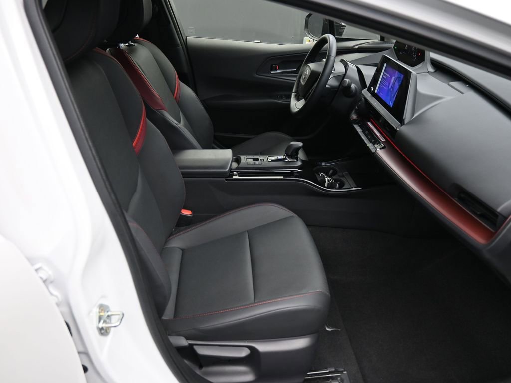 Used 2024 Toyota Prius Prime FWD image 24