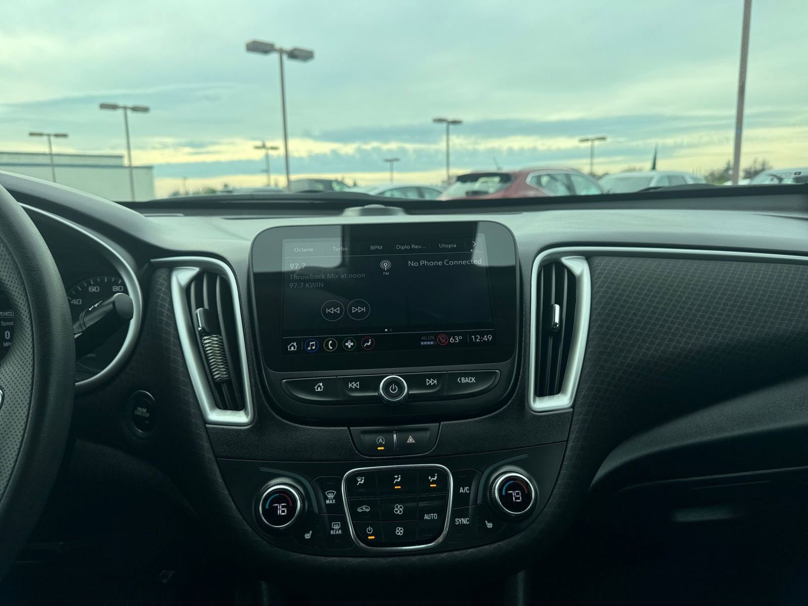 Used 2024 Chevrolet Malibu LT image 18