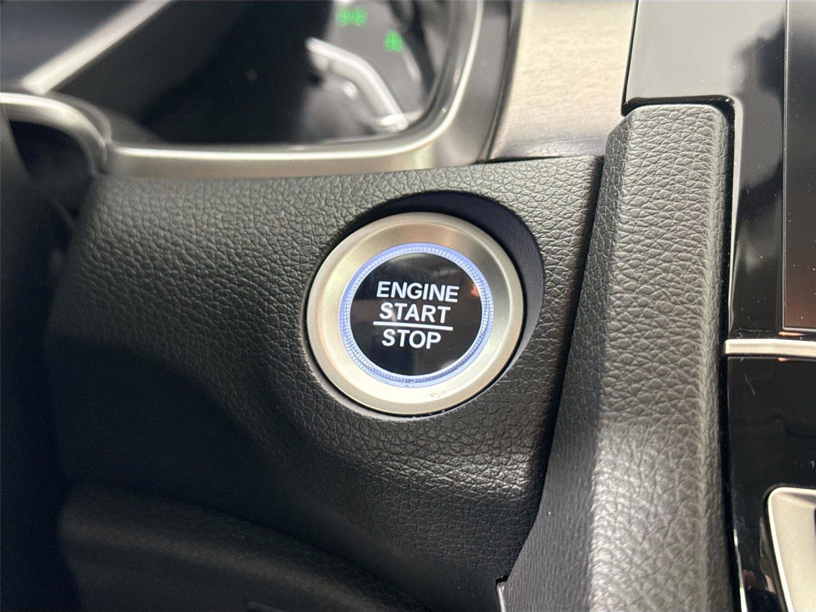 Used 2018 Honda Civic EX-L image 19