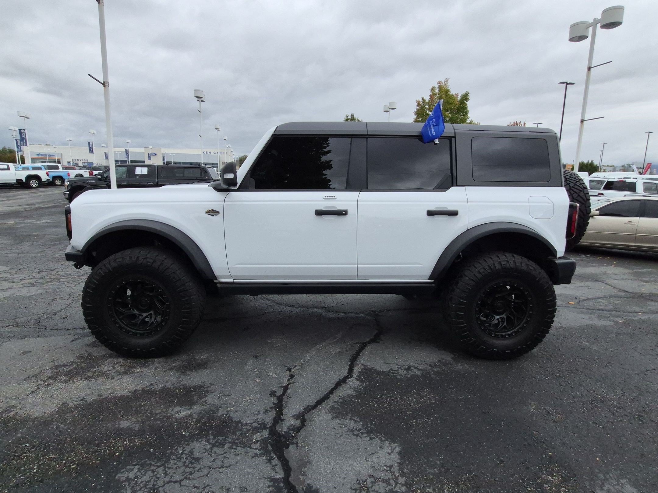 Used 2023 Ford Bronco Wildtrak AWD/4WD image 10