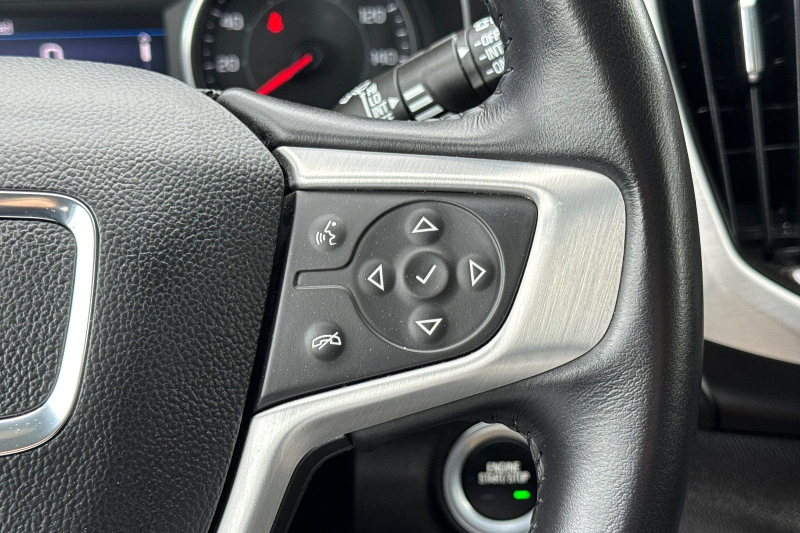 Used 2019 GMC Terrain SLE w/ Driver Convenience Package FWD image 39