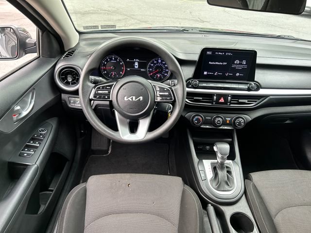 Used 2023 Kia Forte LXS w/ LXS Technology Package FWD image 14