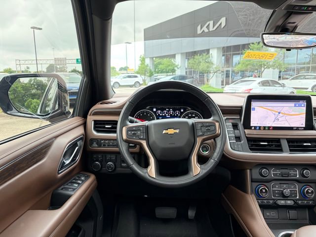 Used 2021 Chevrolet Tahoe High Country w/ Premium Package AWD/4WD image 2