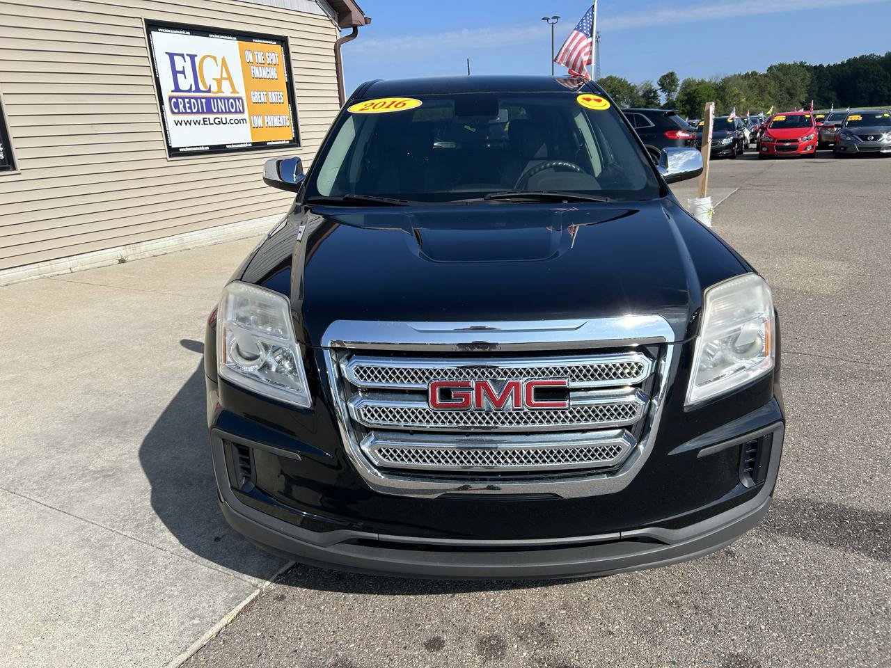 Used 2016 GMC Terrain SLE FWD image 2