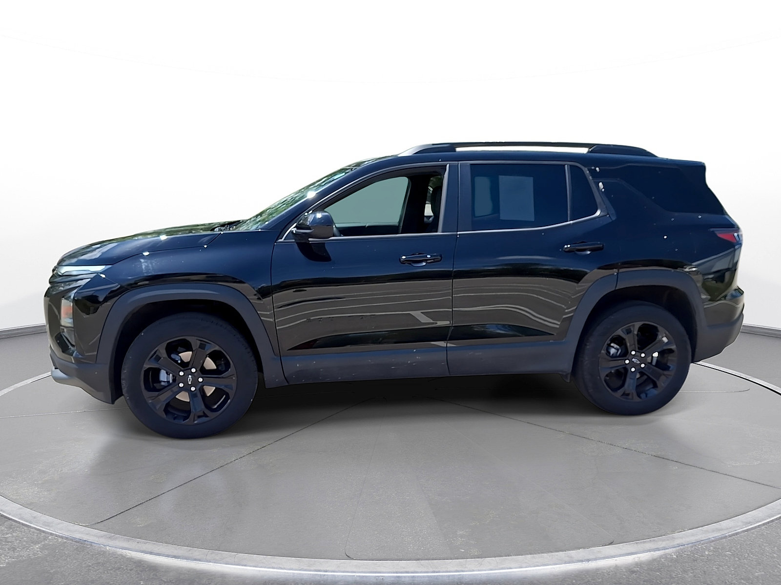 Used 2025 Chevrolet Equinox LT w/ Midnight Edition FWD image 4