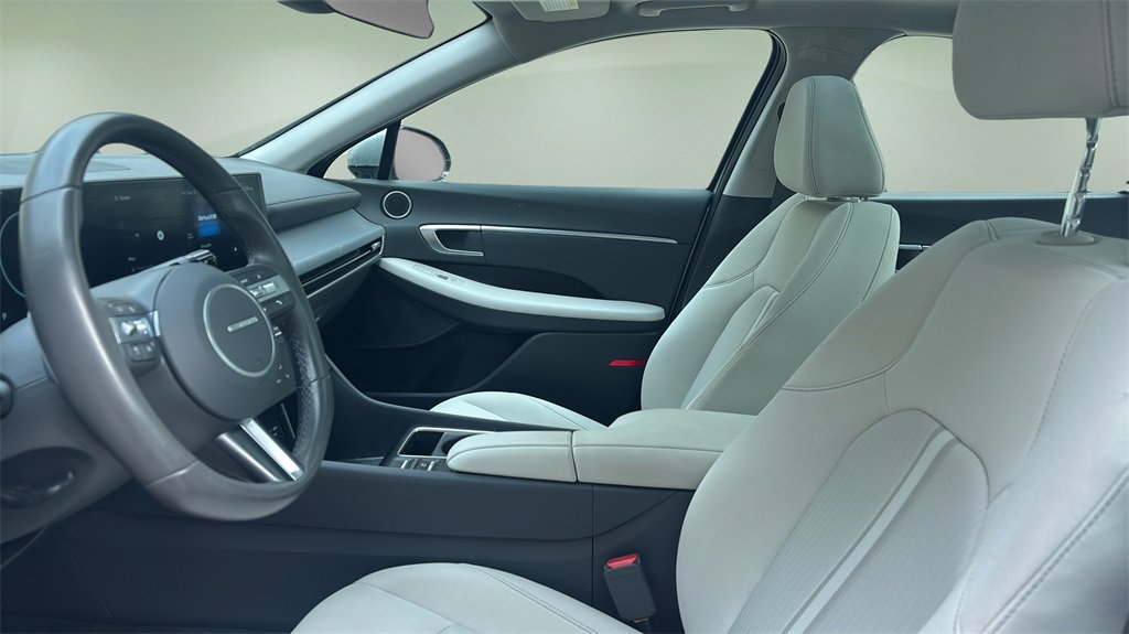 Certified 2025 Hyundai Sonata SEL image 16