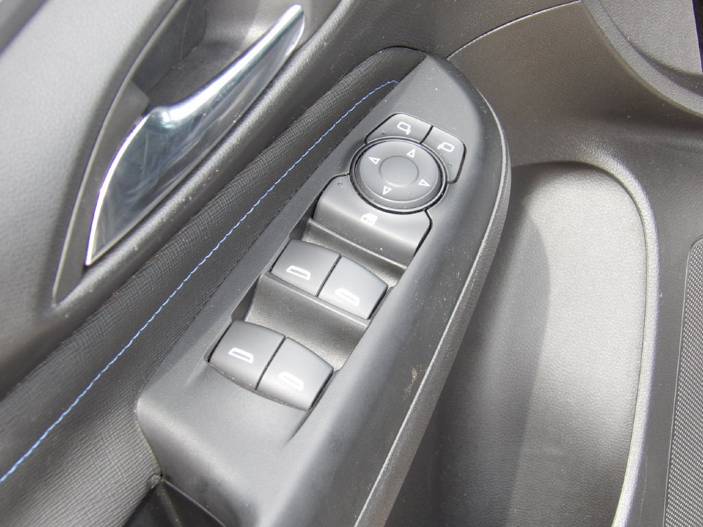 Used 2025 Buick Envista Sport Touring FWD image 11
