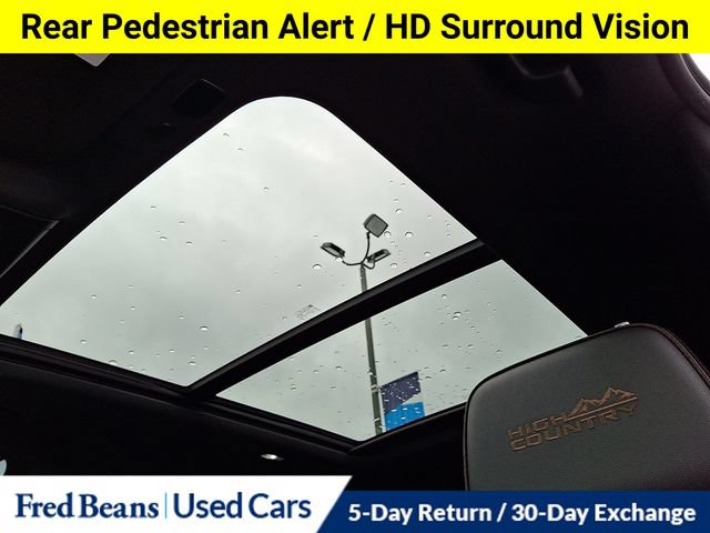 Used 2021 Chevrolet Suburban High Country AWD/4WD image 28