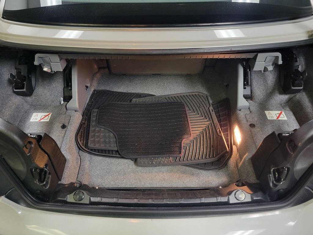 Used 2012 BMW 328i Convertible image 29