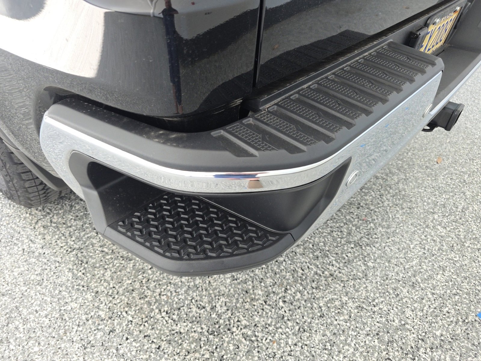 Used 2024 GMC Sierra 1500 SLT w/ SLT Premium Package image 25