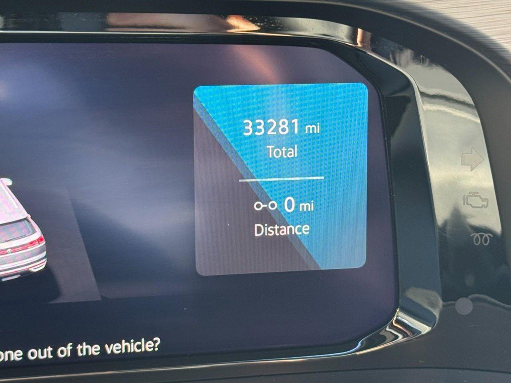 Used 2024 Volkswagen Atlas Cross Sport SE image 18