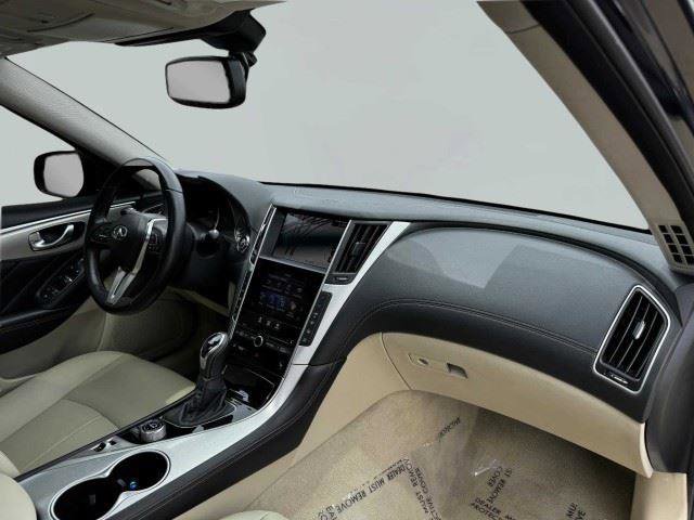 Used 2020 INFINITI Q50 Luxe w/ Essential Package (3.0T Luxe) RWD image 42