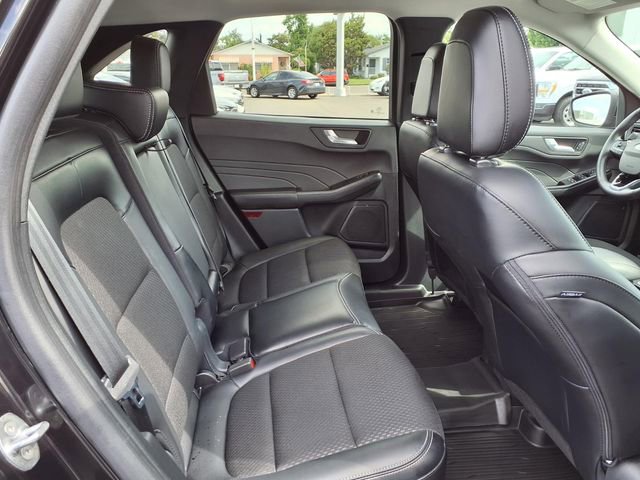 Certified 2025 Ford Escape SE w/ Class II Trailer Tow Package FWD image 23
