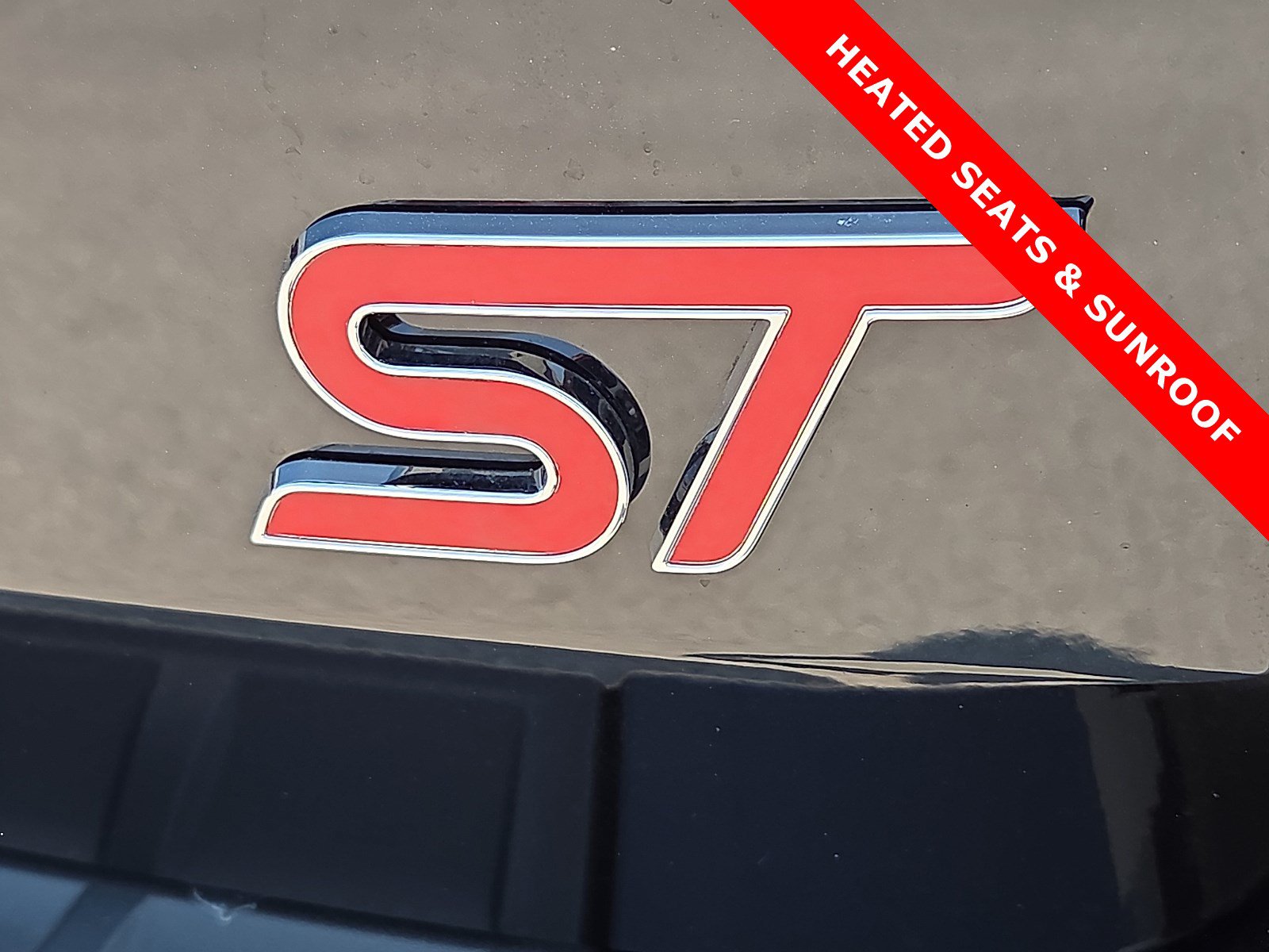 Used 2023 Ford Explorer ST w/ Equipment Group 401A AWD/4WD image 8