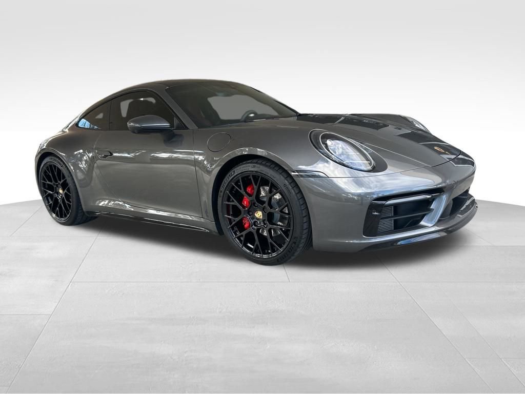 Used 2024 Porsche 911 Carrera 4 image 2