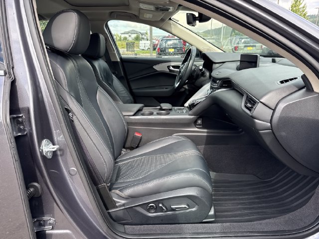 Used 2023 Acura TLX w/ Technology Package FWD image 10