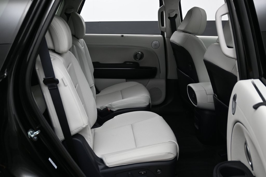 Used 2026 Hyundai Palisade Calligraphy FWD image 26