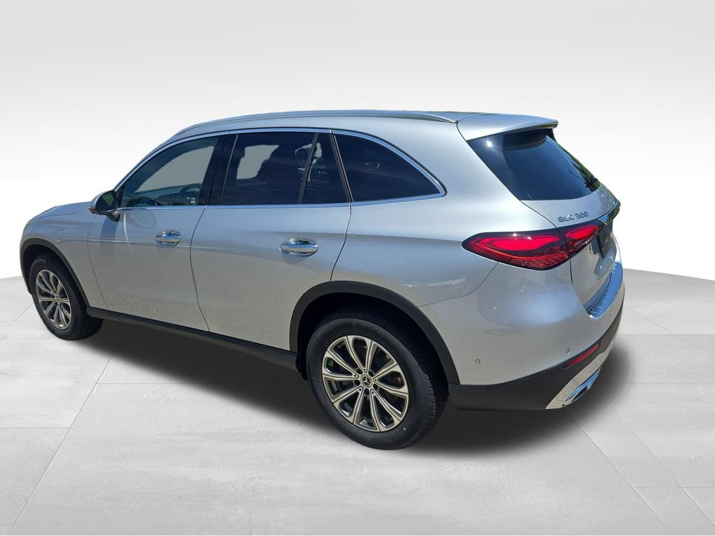 New 2026 Mercedes-Benz GLC 300 4MATIC image 3