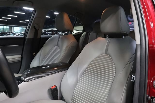 Used 2018 Toyota Camry SE FWD image 11