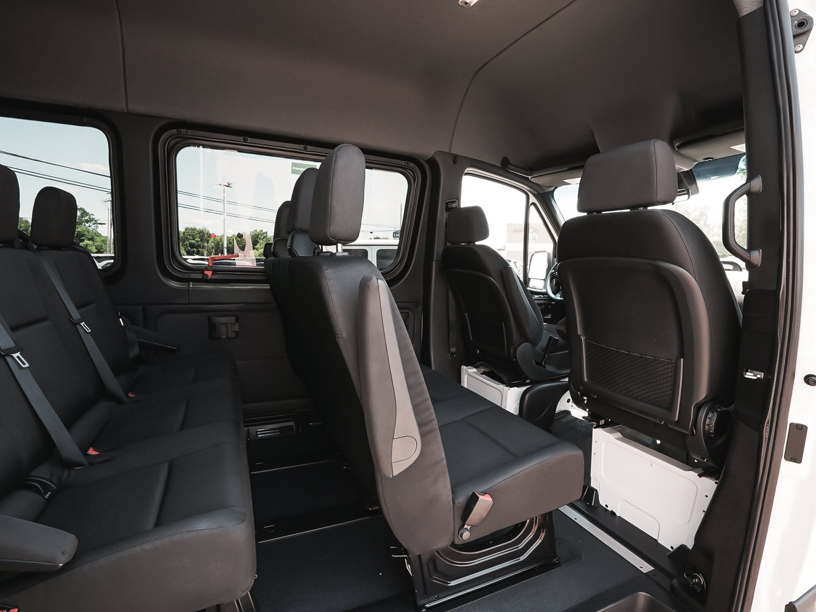 Used 2026 Mercedes-Benz Sprinter 2500 image 41