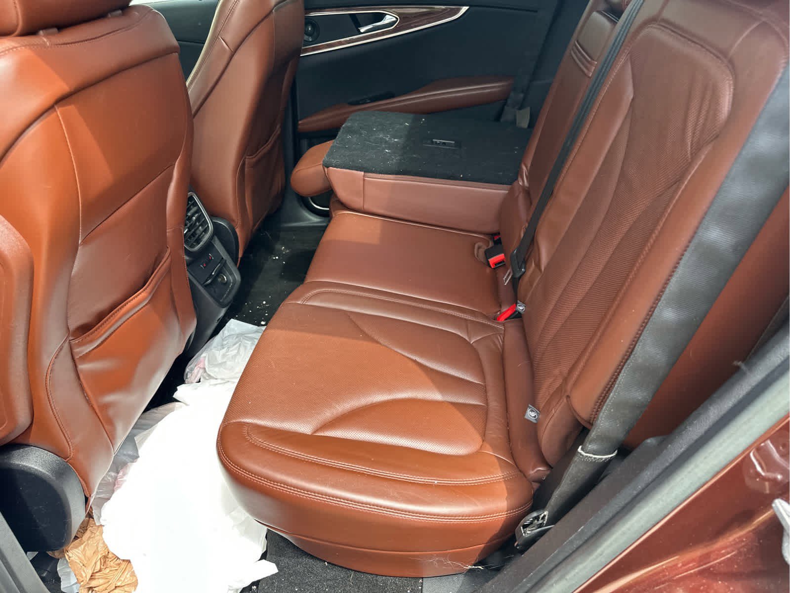 Used 2016 Lincoln MKX Reserve w/ Technology Package FWD image 3