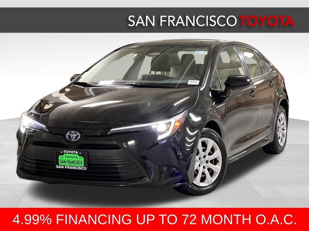 Certified 2023 Toyota Corolla LE image 1