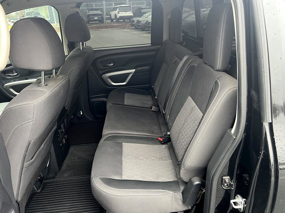 Certified 2021 Nissan Titan SV w/ SV Convenience Package image 9