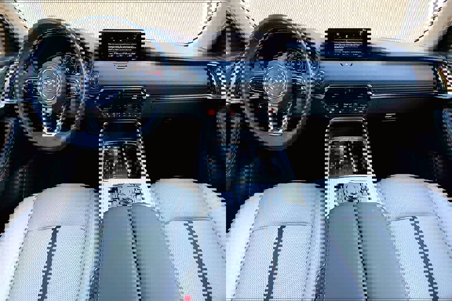 Used 2024 MAZDA CX-90 Plug-In Hybrid w/ Preferred image 16