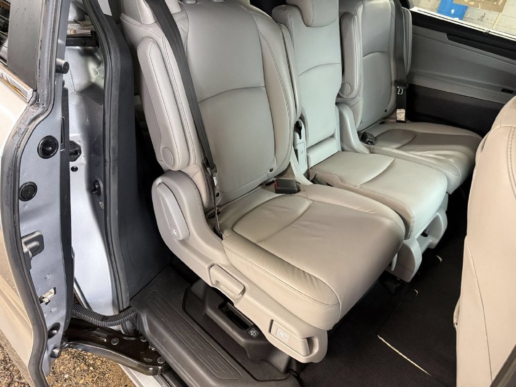 Used 2021 Honda Odyssey Touring image 31