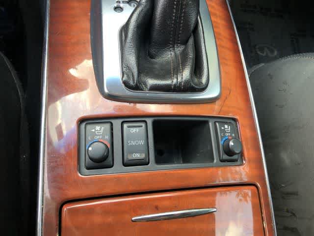 Used 2009 INFINITI FX35 AWD w/ Navigation Pkg image 24