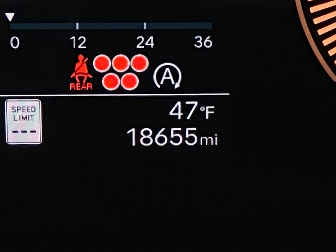 Certified 2025 Hyundai Santa Fe SEL image 18