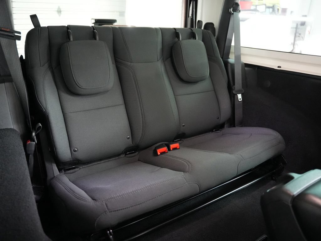 Used 2021 Jeep Wrangler Sport AWD/4WD image 35