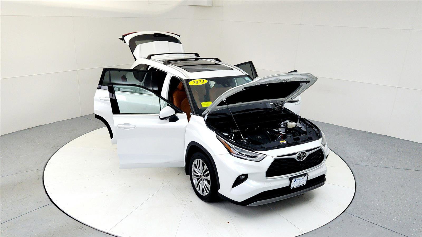 Used 2023 Toyota Highlander Platinum image 21