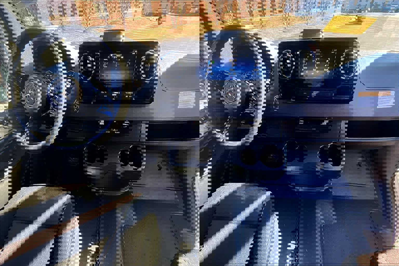 Used 2025 Mercedes-Benz Sprinter 2500 image 7