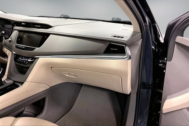 Used 2020 Cadillac XT5 Premium Luxury AWD/4WD image 24