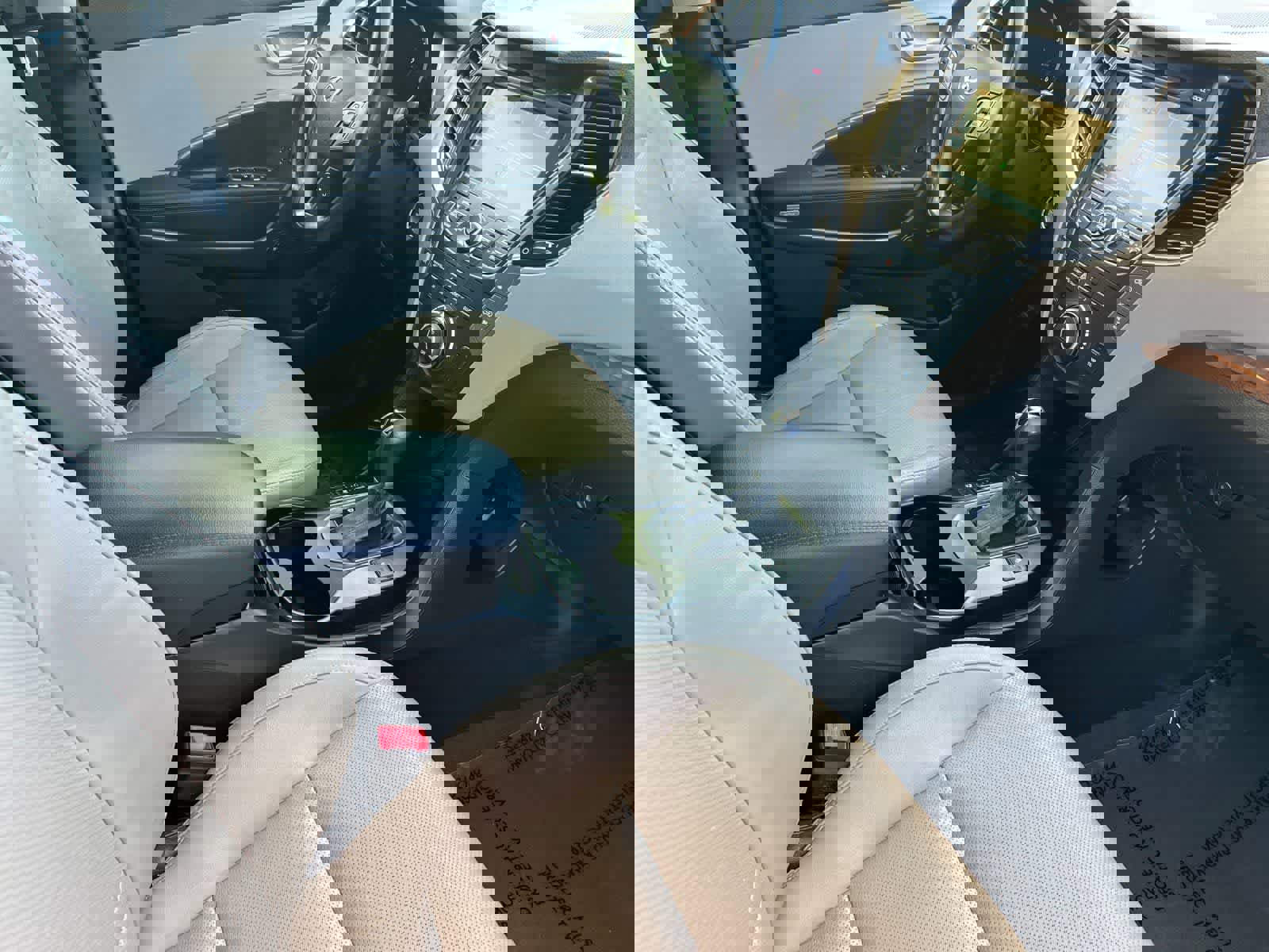 Used 2015 Hyundai Santa Fe Limited w/ Option Group 04 image 18