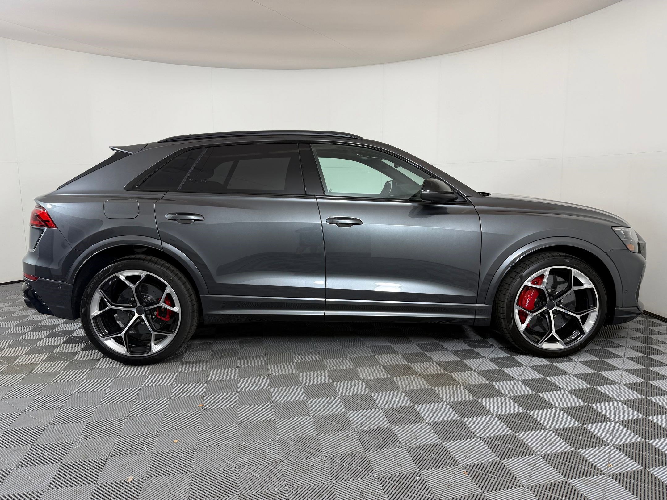 New 2026 Audi RS Q8 performance image 7