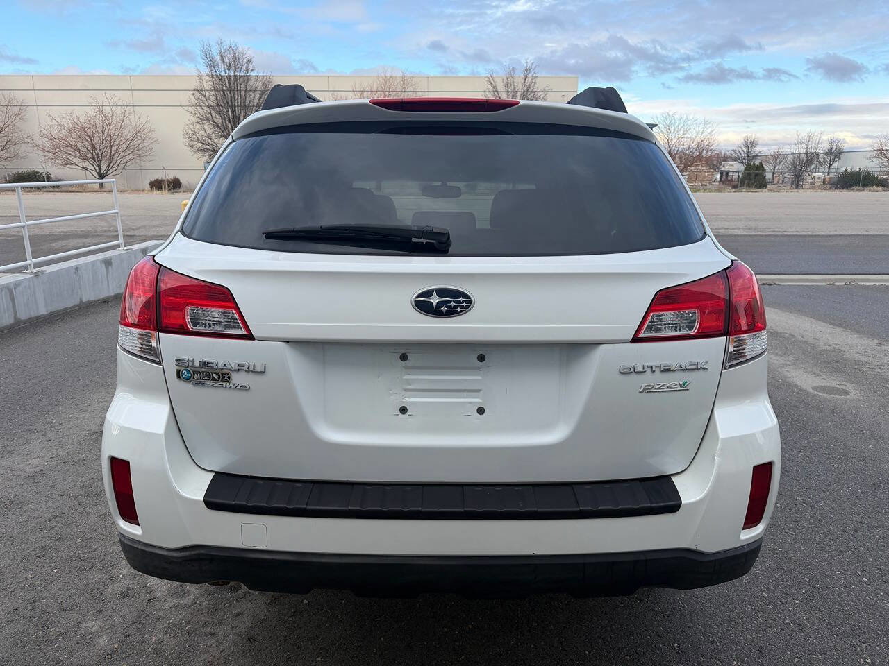 Used 2012 Subaru Outback 2.5i Premium image 10