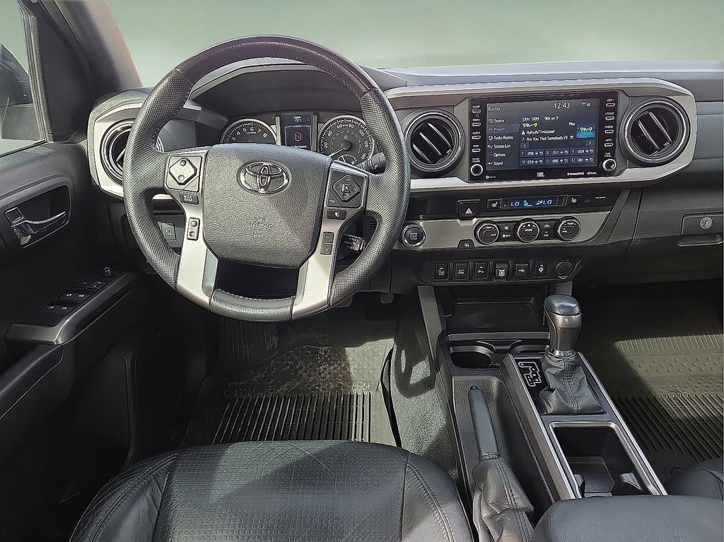Used 2021 Toyota Tacoma Limited image 21