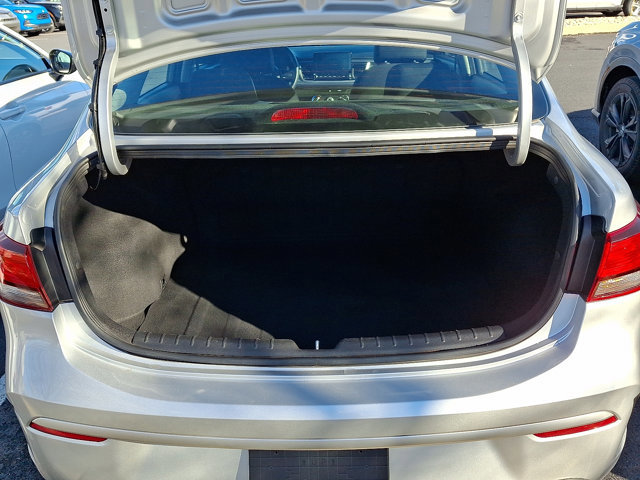 Used 2023 Kia Rio LX image 28