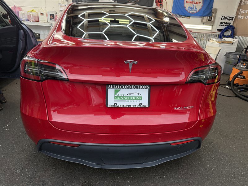 Used 2022 Tesla Model Y Performance image 23