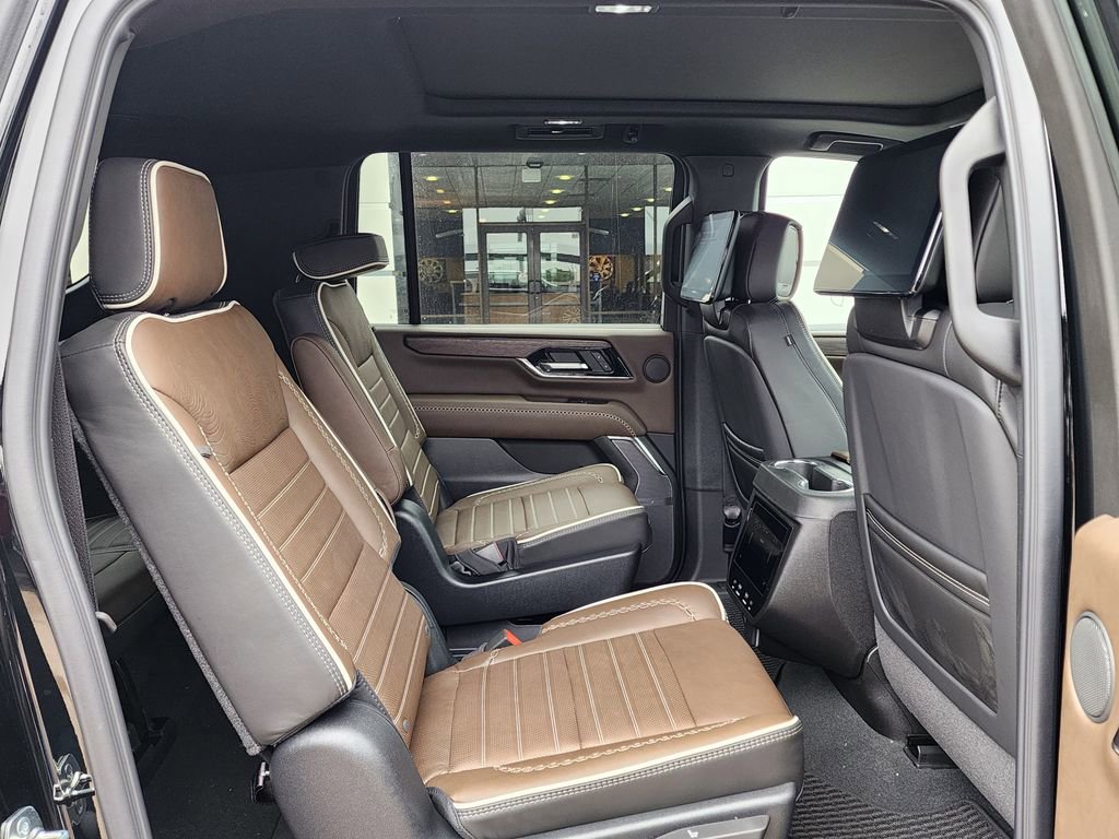 New 2026 GMC Yukon XL Denali Ultimate AWD/4WD image 53