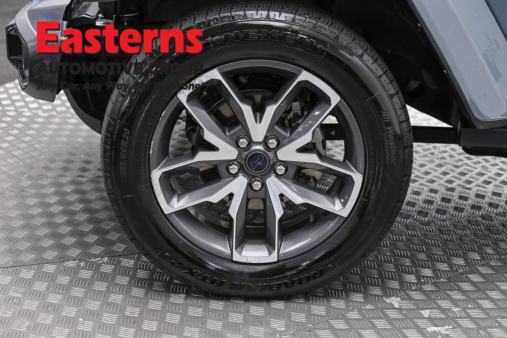 Used 2024 Jeep Wrangler Unlimited w/ Convenience Group AWD/4WD image 33