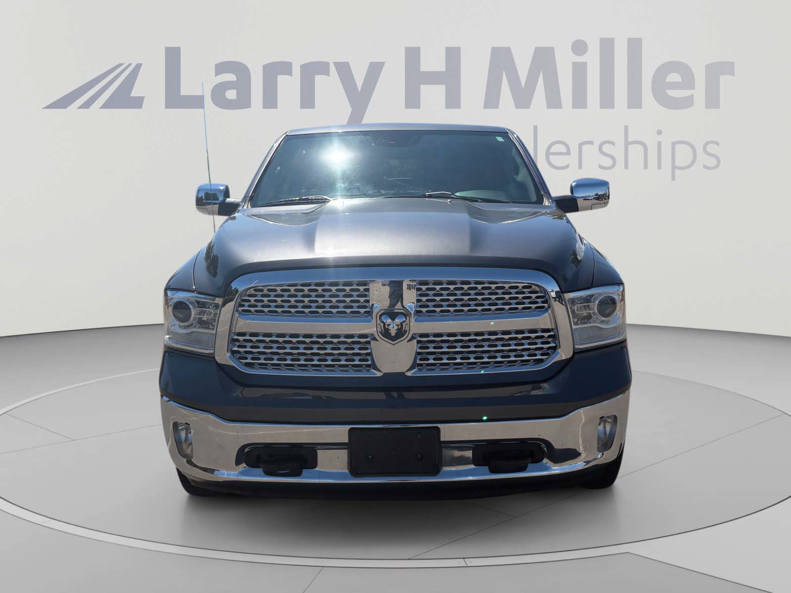 Used 2014 RAM 1500 Laramie w/ Convenience Group AWD/4WD image 9