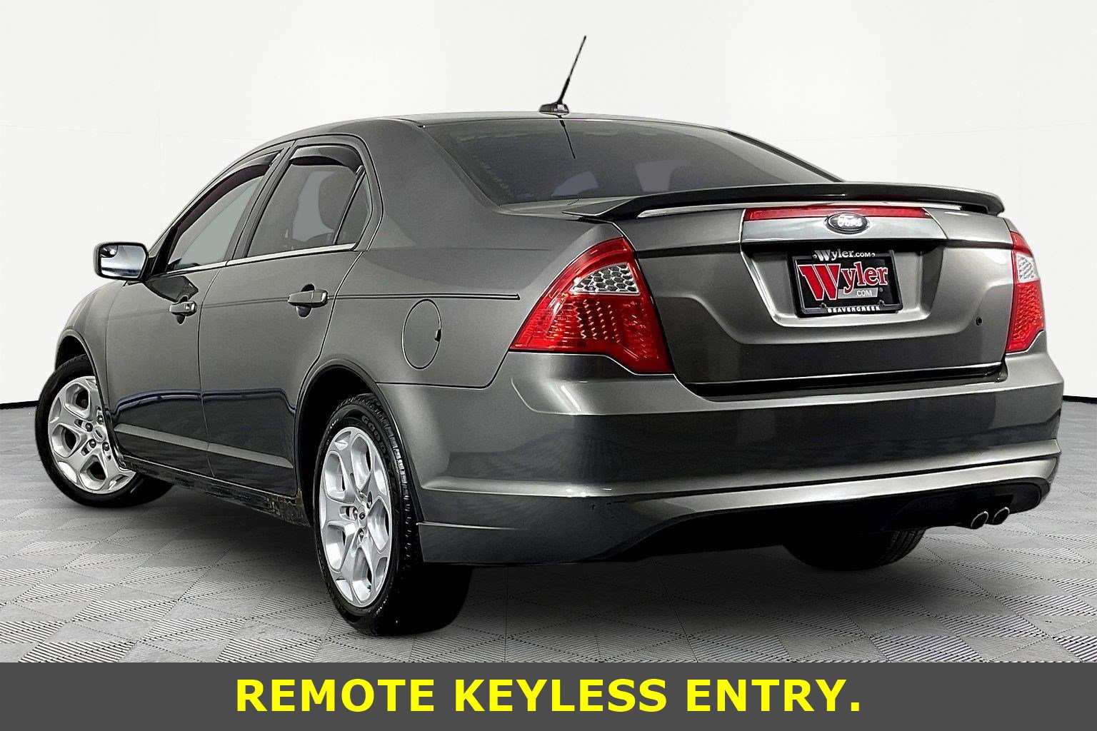 Used 2011 Ford Fusion SE w/ 202A Rapid Spec Order Code FWD image 4